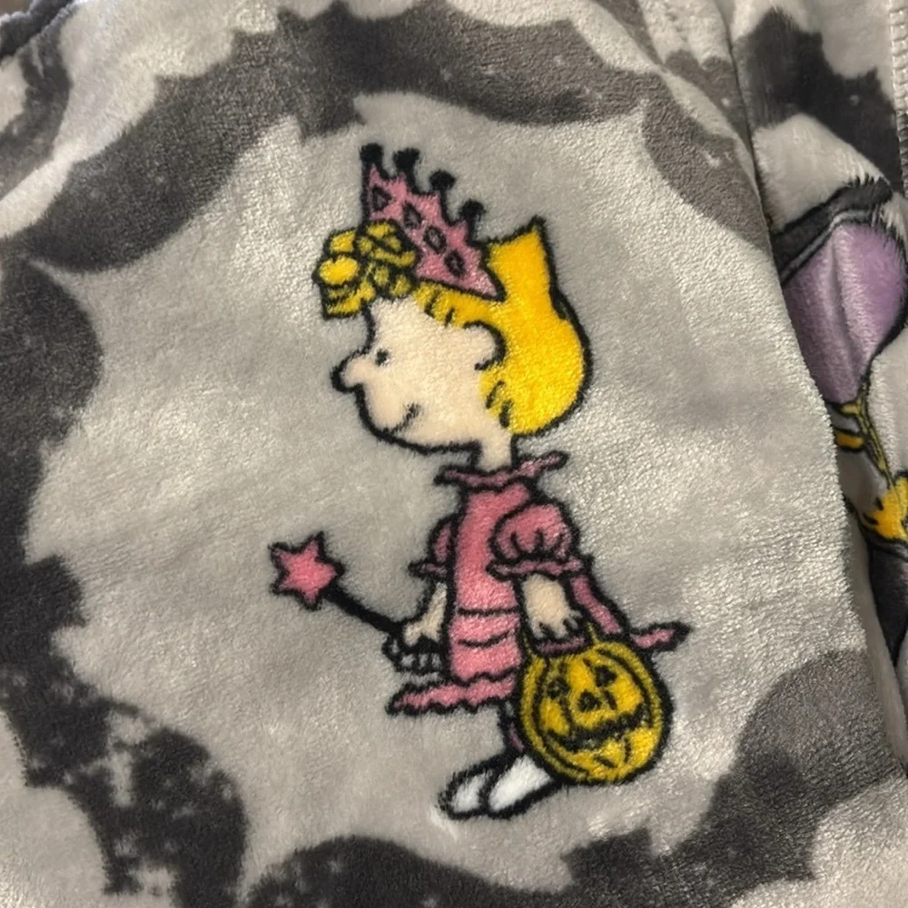 Berkshire Peanuts Halloween Throw Cowboy Snoopy Woodstock Crystal Ball NEW 2025